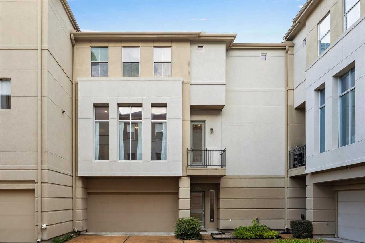 4333 Oreilly St - Photo 2 of 28