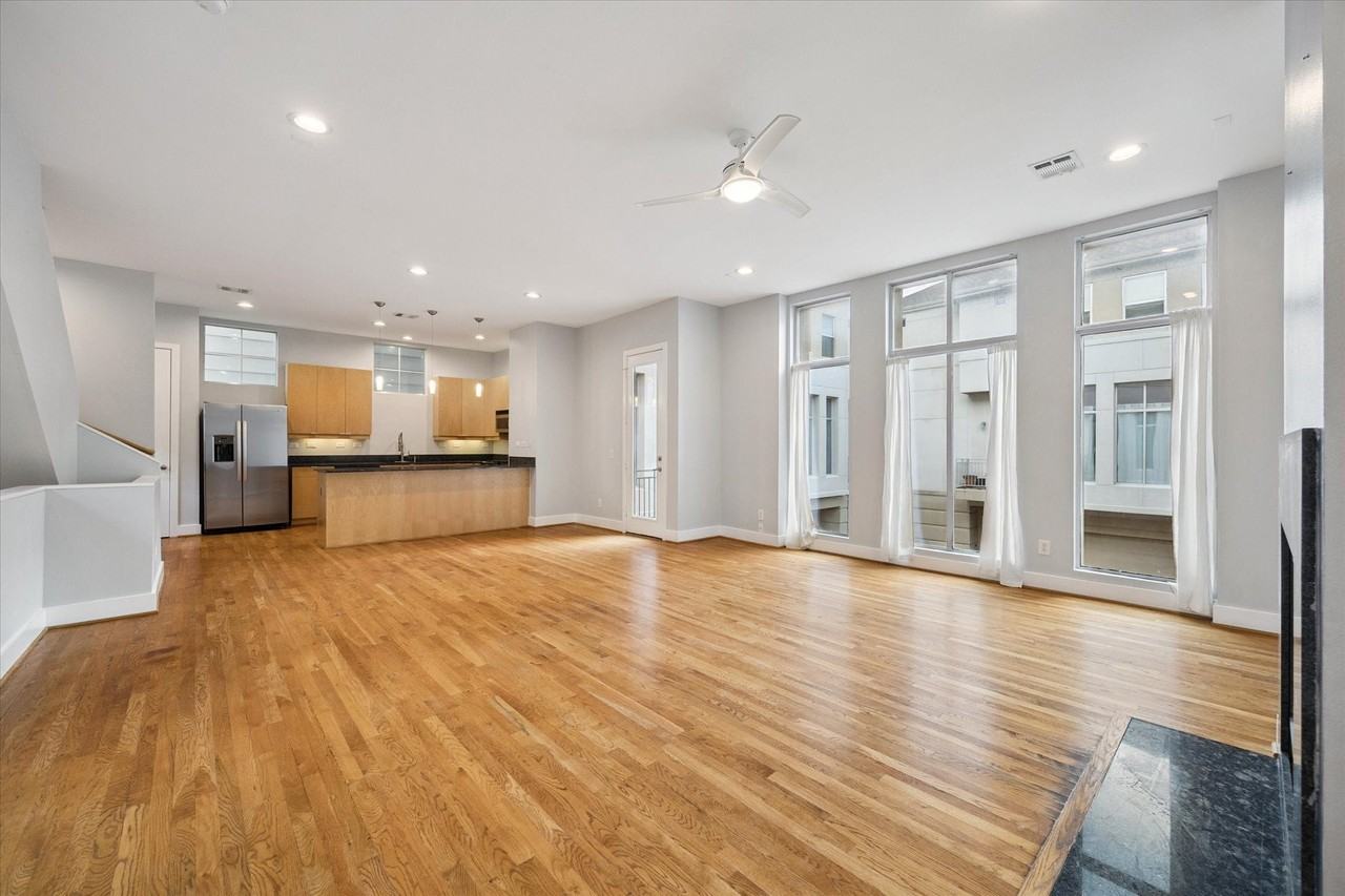 4333 Oreilly St - Photo 3 of 28