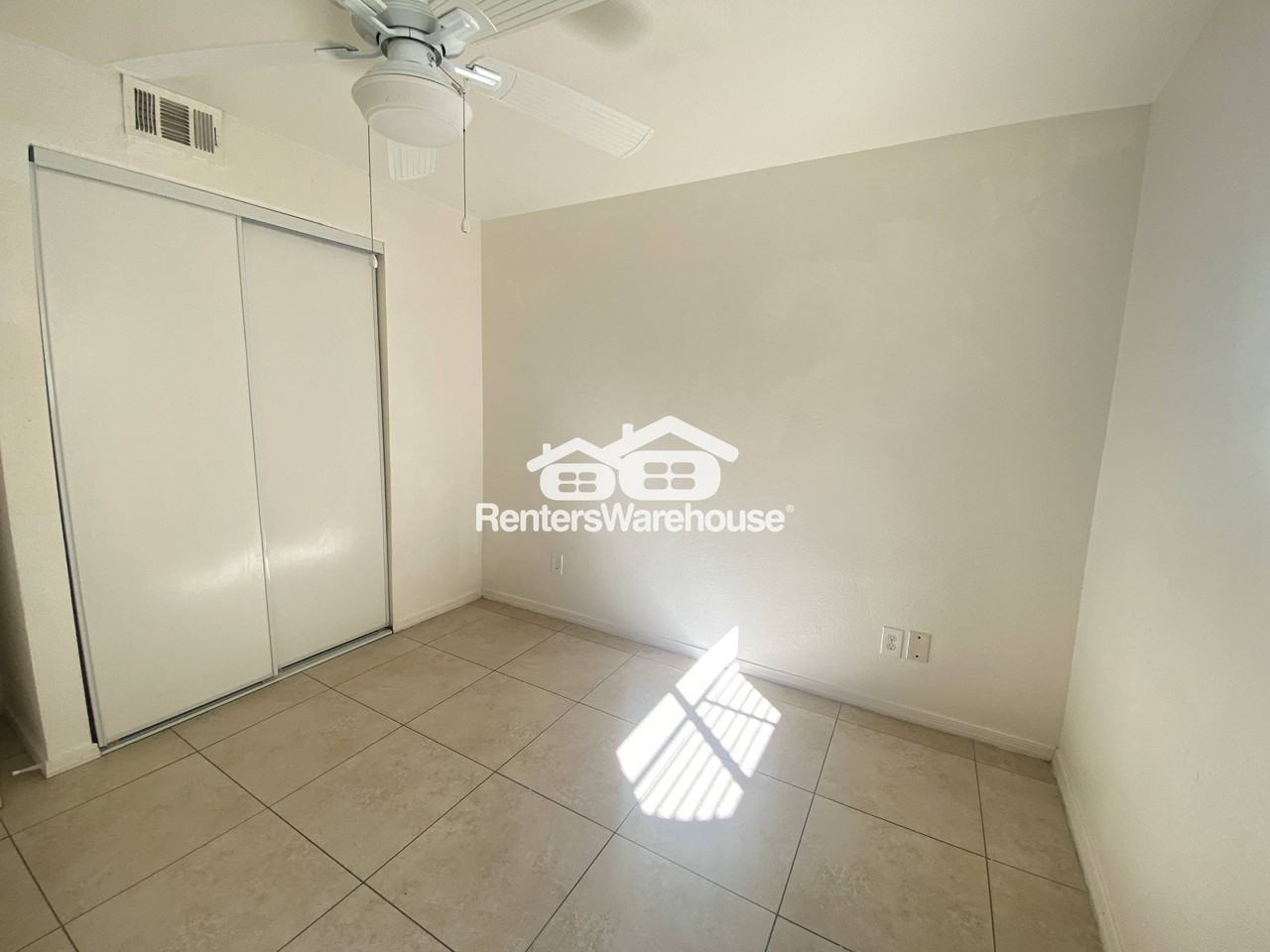 325 S Pioneer Unit 325l - Photo 6 of 9