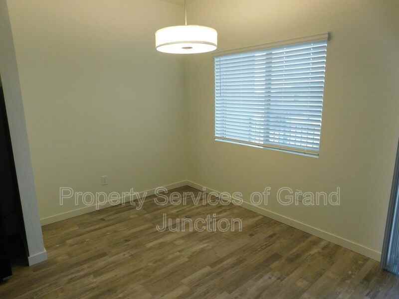 668 Brookwillow Dr #9 - Photo 5 of 10