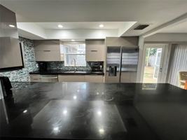 featured image of 1410 Northeast 56th Court