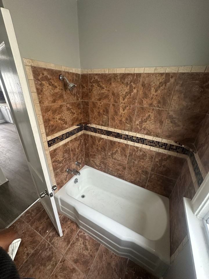 3643 E 146th - Photo 7 of 8