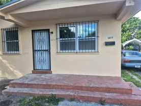 1275 Nw 43rd St ##B - Photo 1 of 1