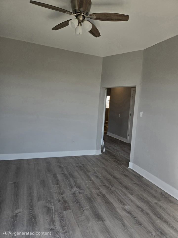 634 E 44th St #3W - Photo 3 of 16