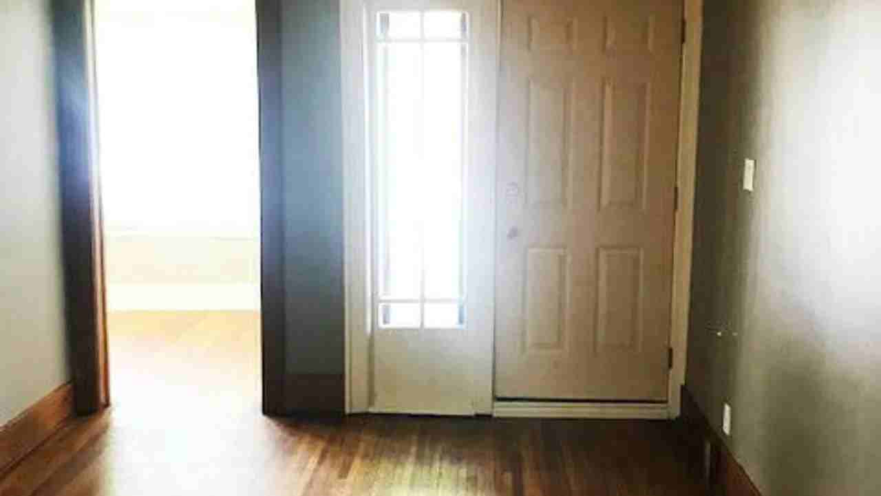 597 Giles Boulevard East - Photo 6 of 10