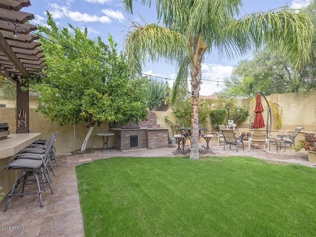 2422 E Charlotte Dr - Photo 7 of 50