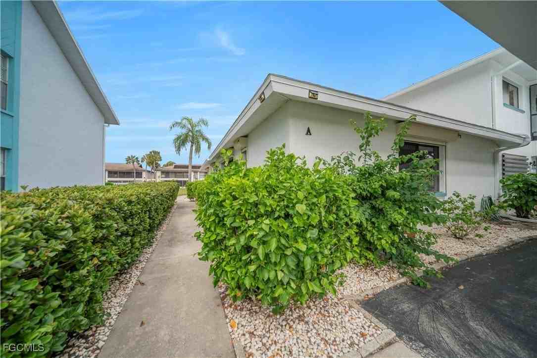 1011 Se 40th St Unit 5 #5E - Photo 5 of 37