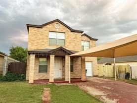 215 Lipan Dr - Photo 1 of 1