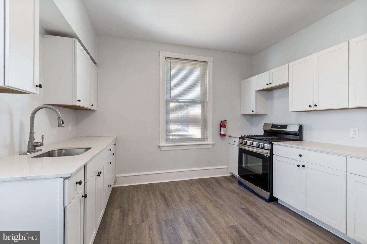 38 Curtis Ave Unit B #B - Photo 2 of 27