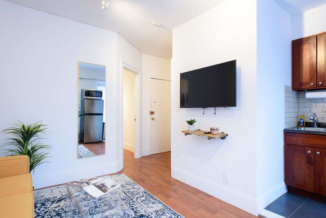 69 Clinton St #1021889P - Photo 7 of 31