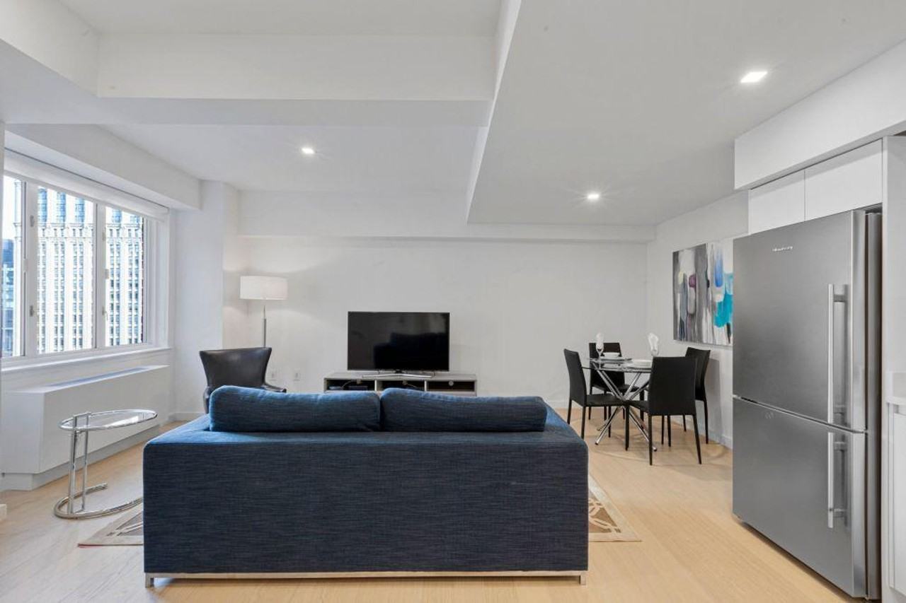 225 Rector Pl #1268027P - Photo 2 of 11