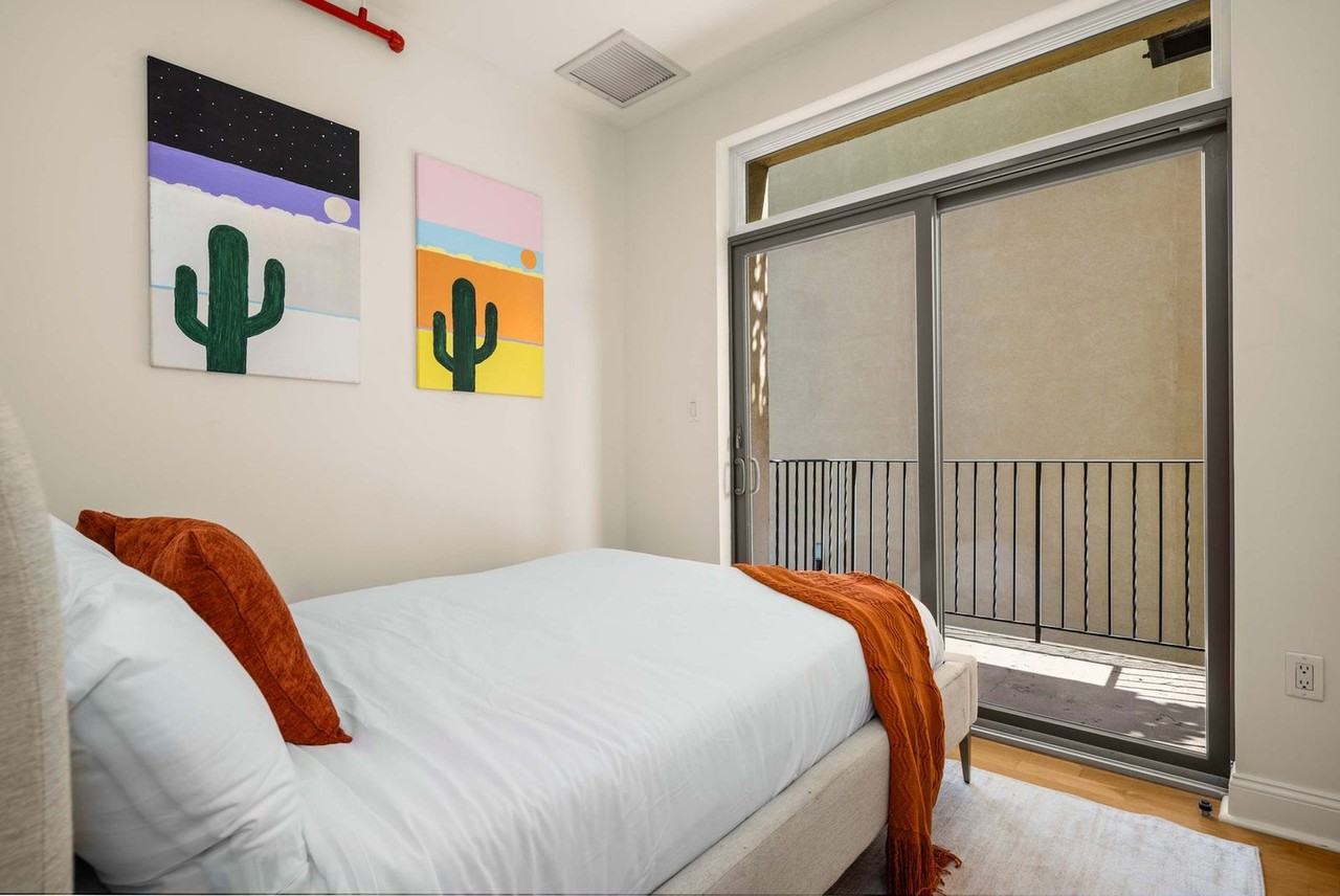 140 Broadway #1298277P - Photo 3 of 19