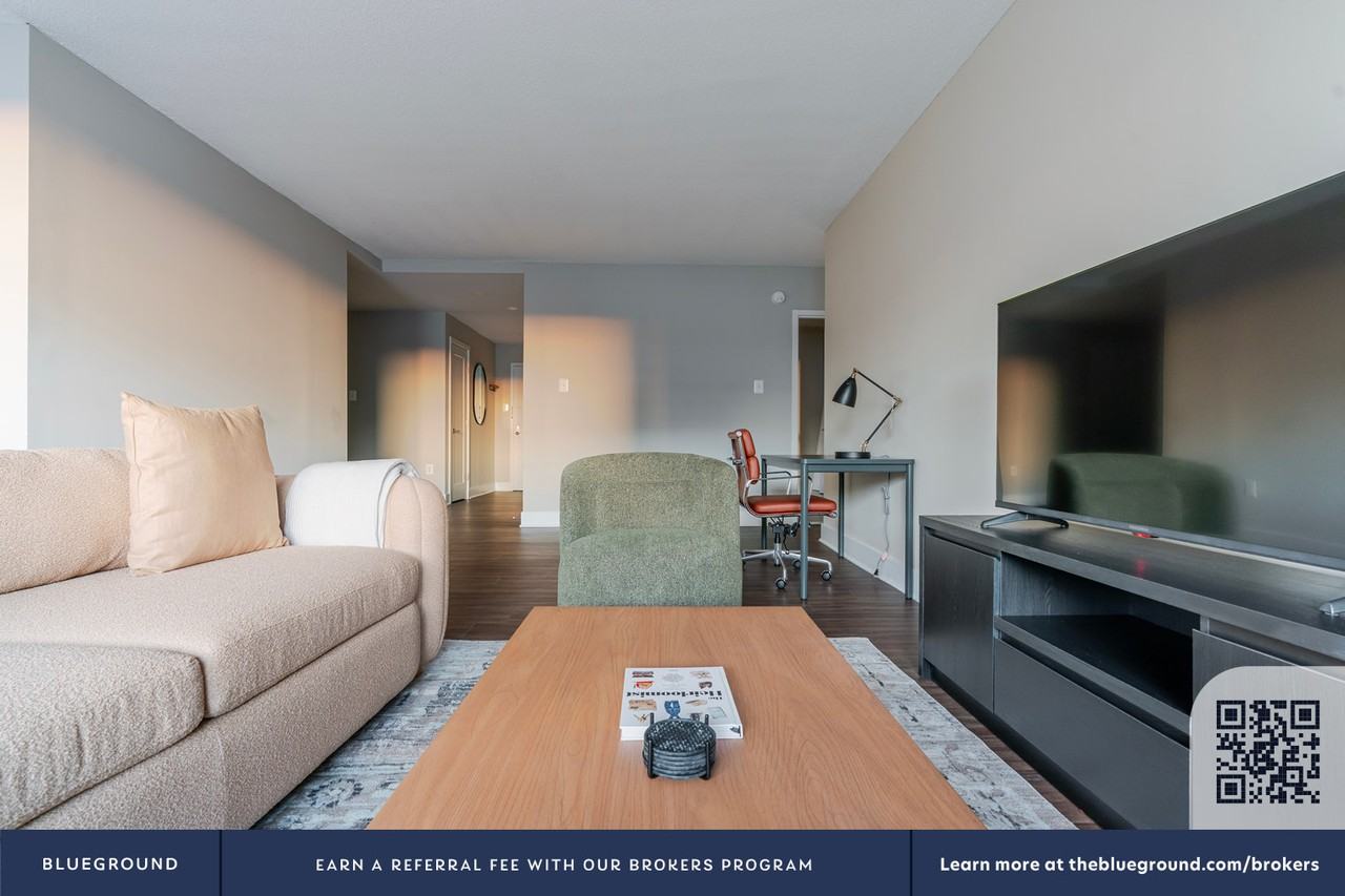 1515 Richmond Highway - Photo 5 of 27