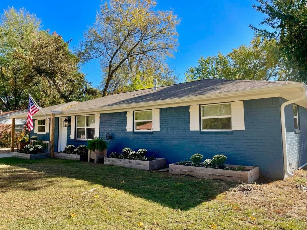 104 Se 12th St #1241315P - Photo 4 of 15