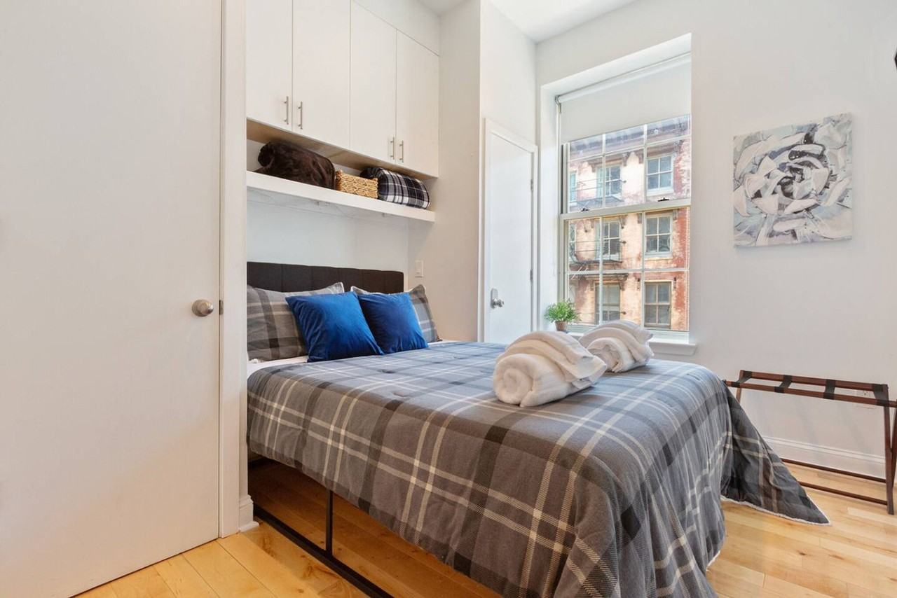 248 Market St #1289449P - Photo 4 of 30