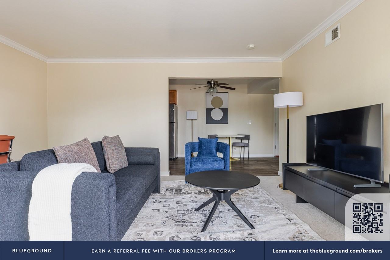 160 Locksunart Way #2031 - Photo 5 of 26