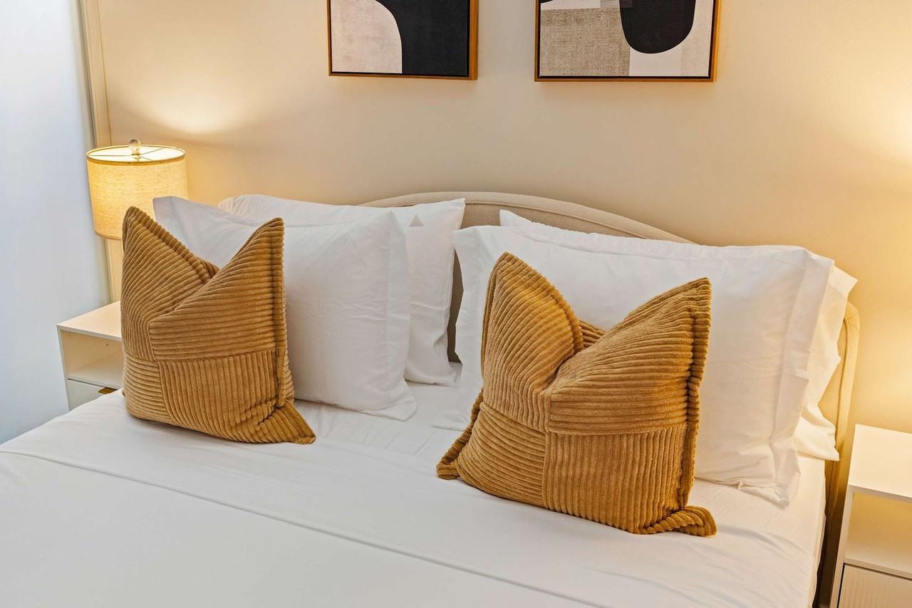 309 Vine St #1292408P - Photo 4 of 50