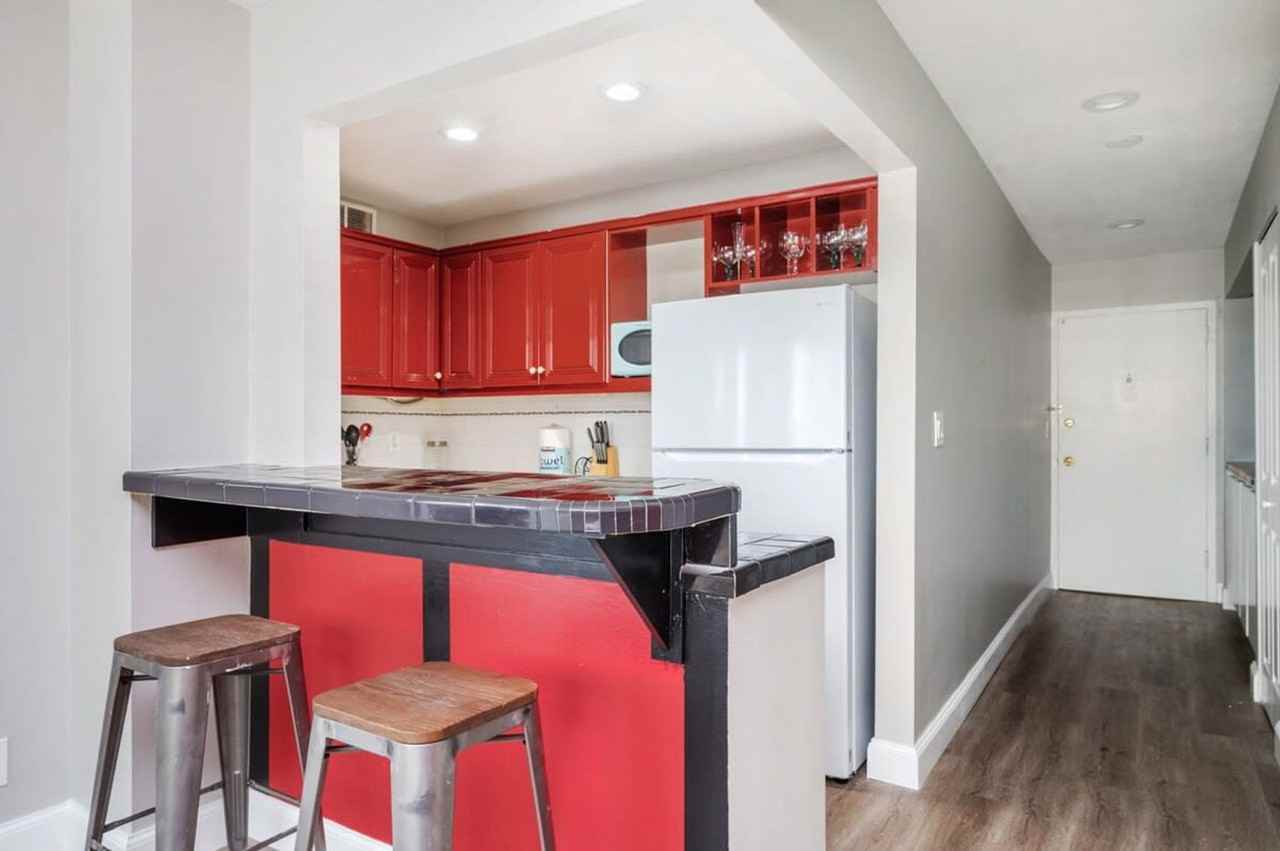 215 Piedmont Avenue Northeast - Photo 6 of 40