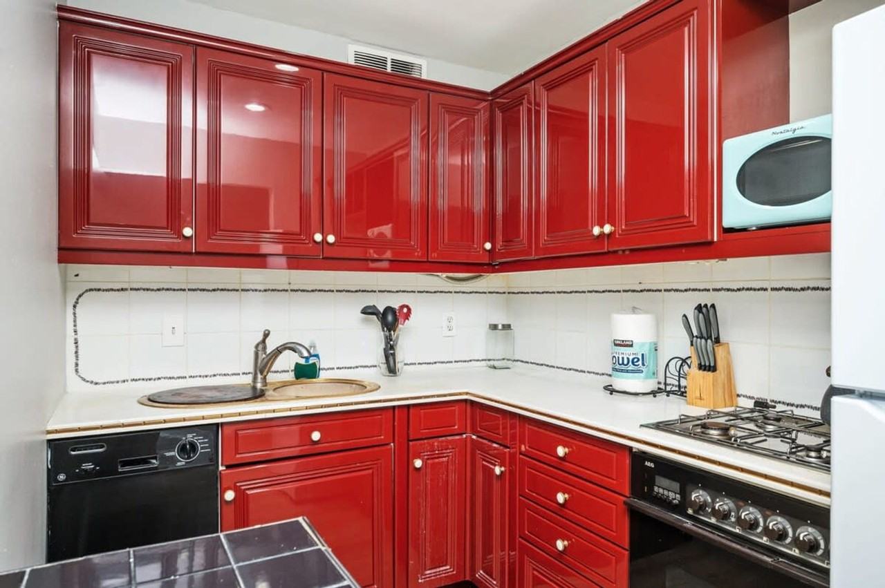 215 Piedmont Avenue Northeast - Photo 7 of 40