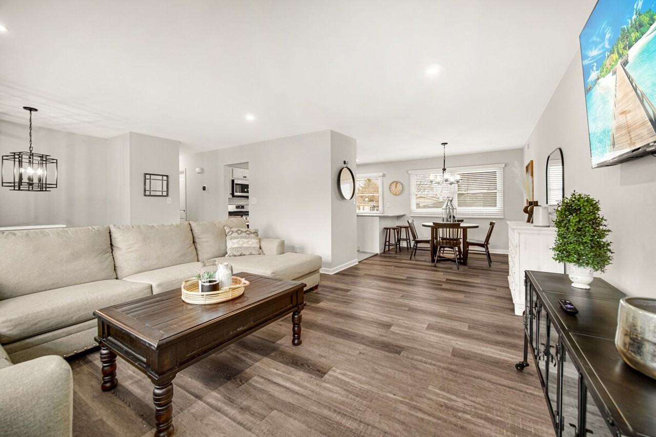 560 Kathleen Dr #1301332P - Photo 3 of 21