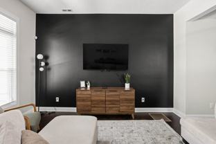 341 Parkway Ave - Photo 1 of 1