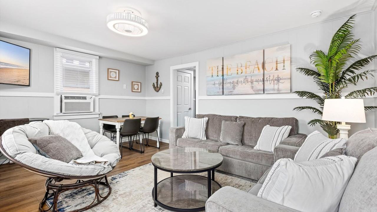 228 N Dudley Ave #1309013P - Photo 6 of 30