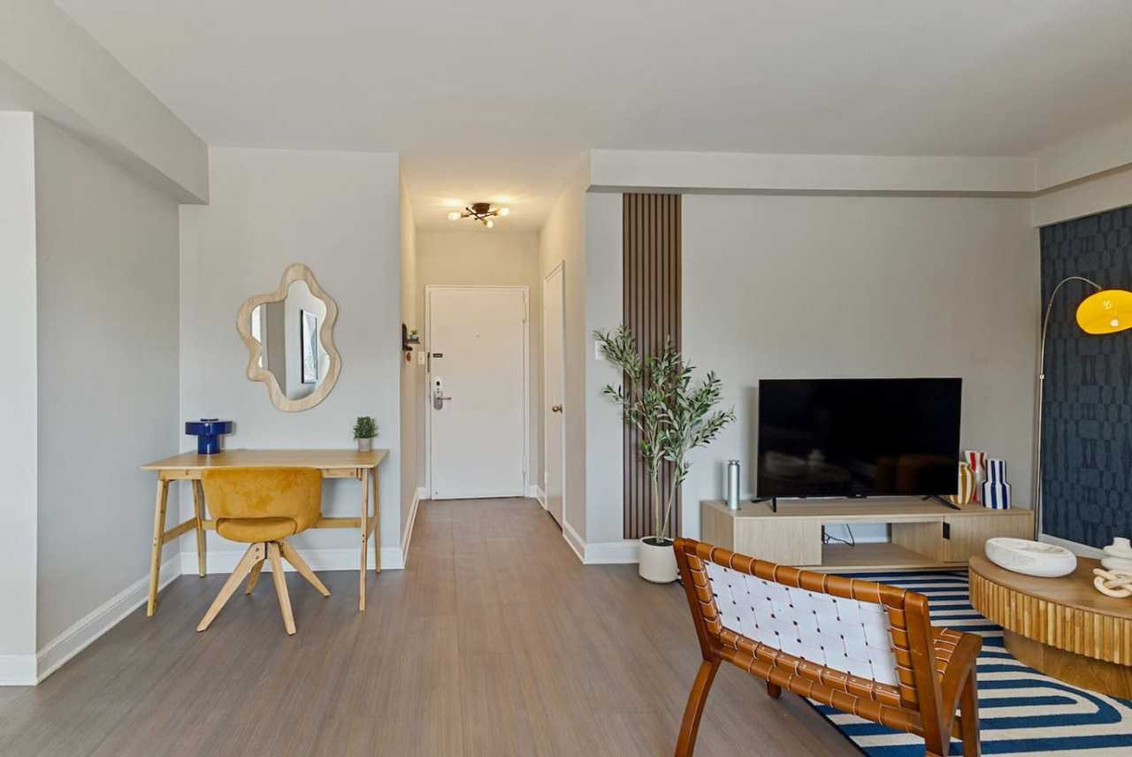 1500 Arlington Blvd #1310684P - Photo 7 of 47