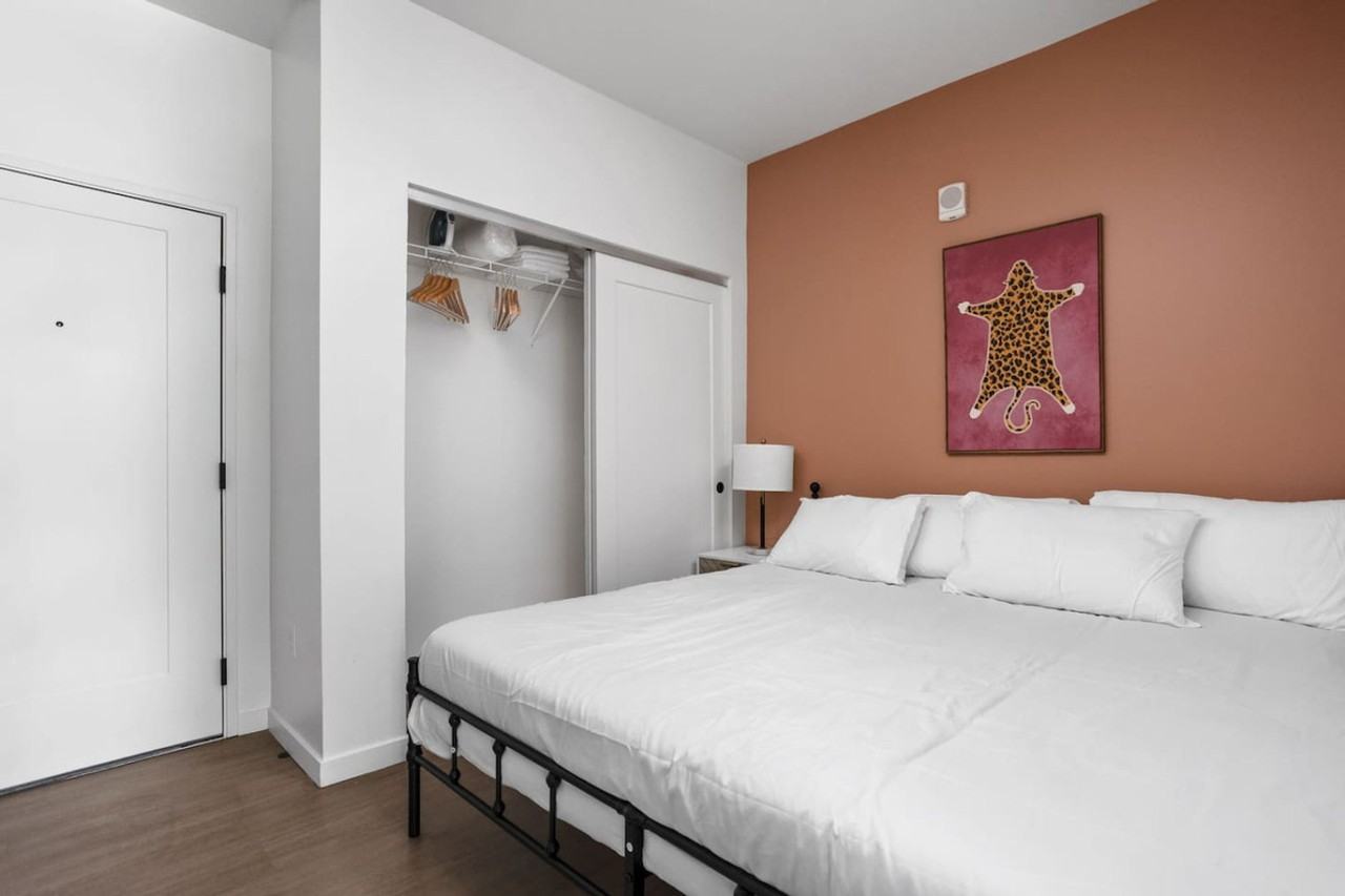 421 North Pennsylvania Street - Photo 7 of 23