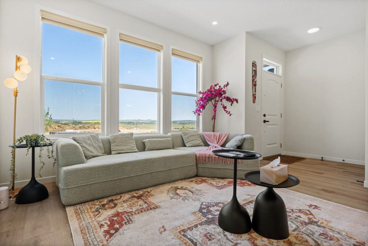 147 Edith Drive Northwest - Photo 7 of 102