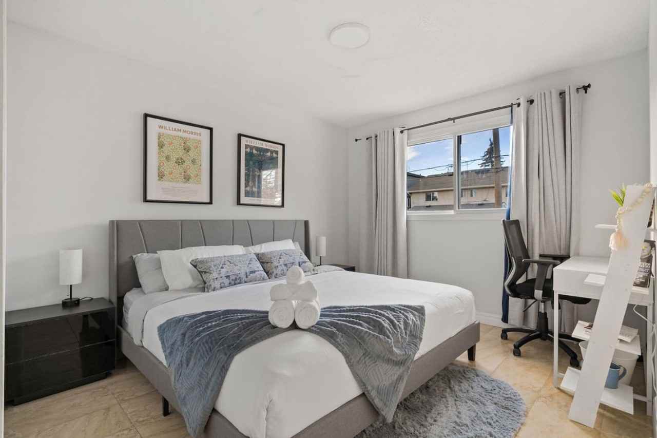 4733 Bowness Rd Nw #1314514P - Photo 2 of 37