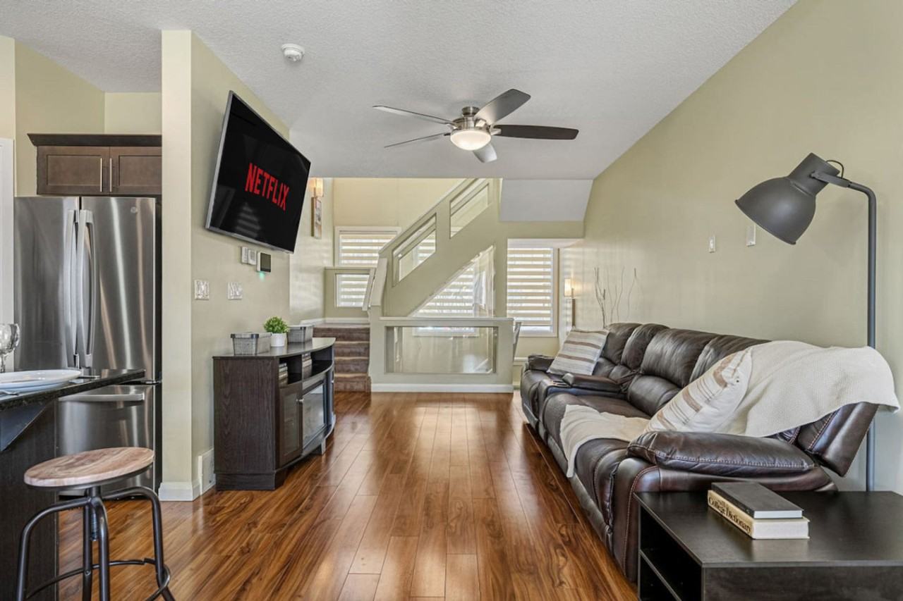 1079 Mcconachie Blvd Nw #1314507P - Photo 6 of 35