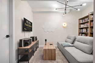 144 Wolf Hollow Cres Se - Photo 1 of 1