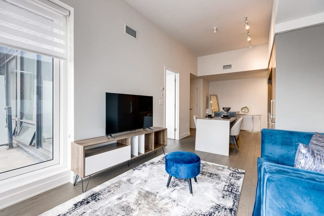 1130 Rue Saint-Antoine O #1310913P - Photo 7 of 30