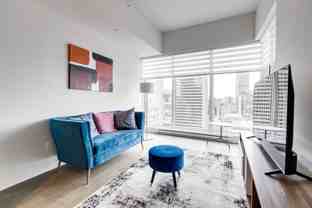 1130 Rue Saint-Antoine O - Photo 1 of 1