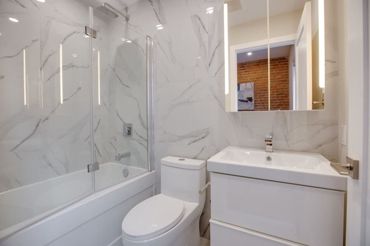 1520 Av Des Pins O #1310912P - Photo 5 of 23