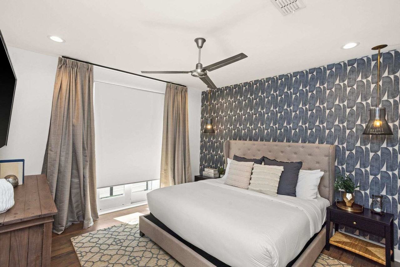 1706 8th Ave S #1312421P - Photo 3 of 38