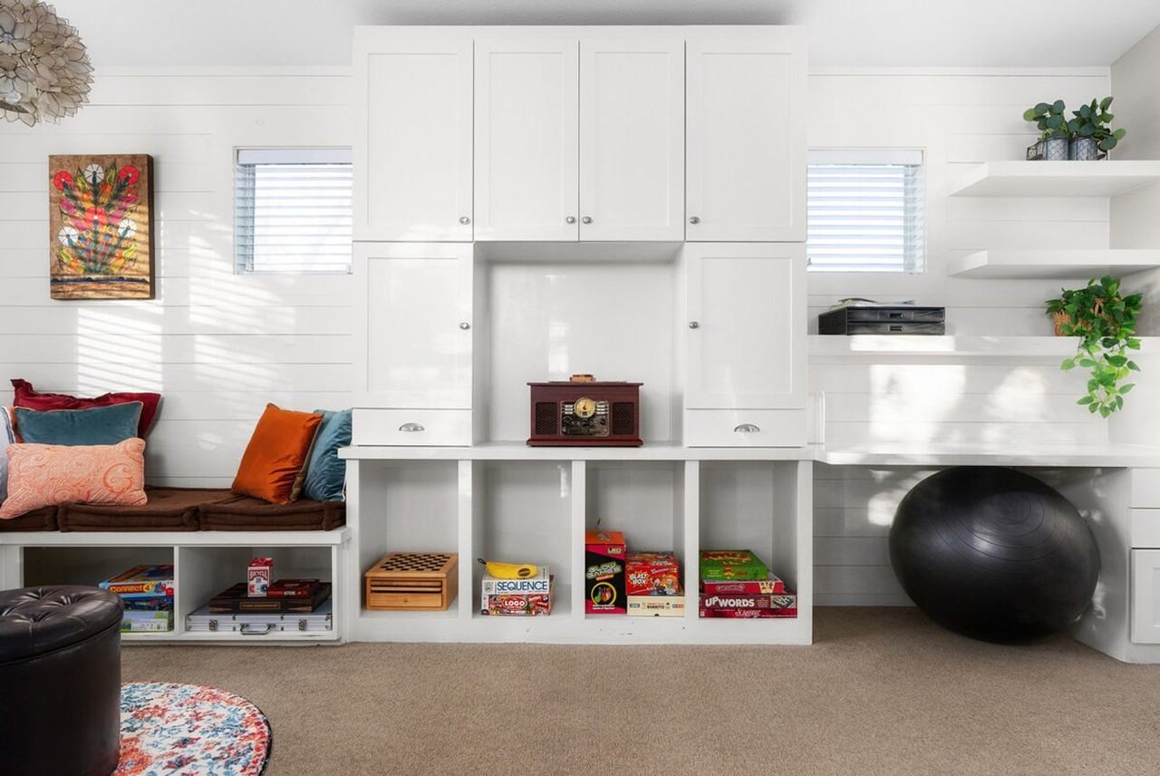 709 Colonial Park Blvd #1314614P - Photo 3 of 34