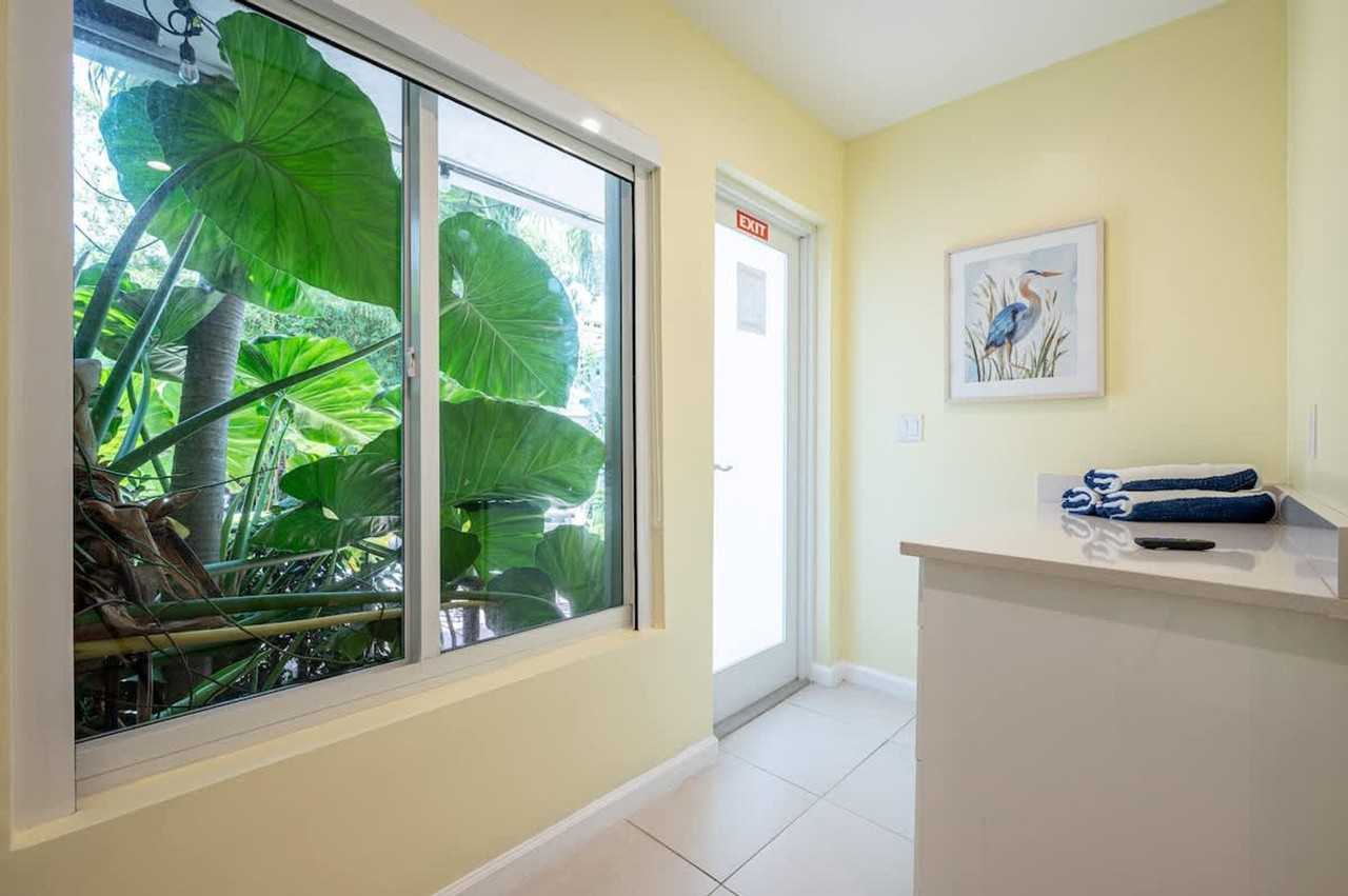 334 Oregon Street - Photo 6 of 32