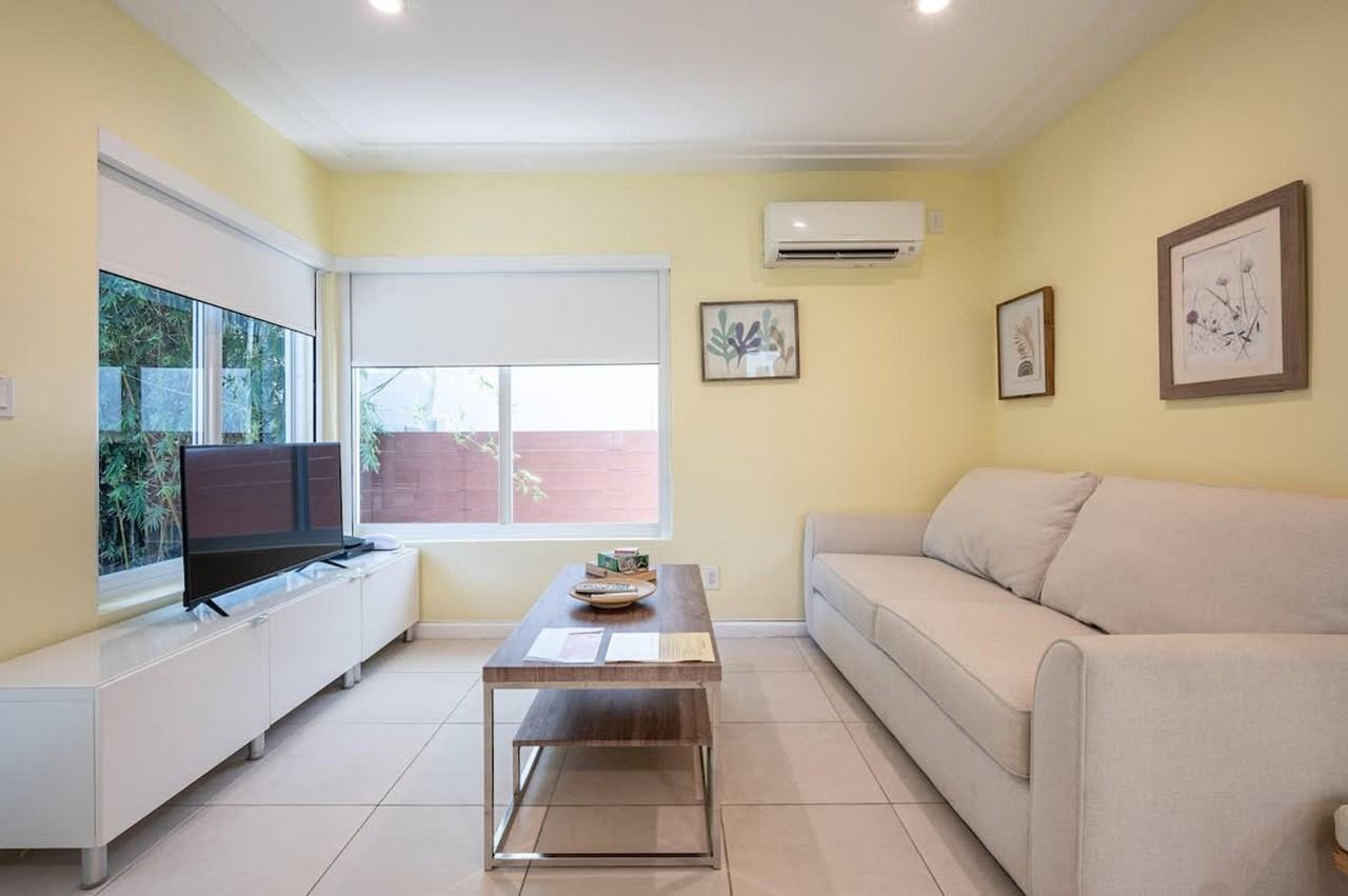 334 Oregon Street - Photo 7 of 32