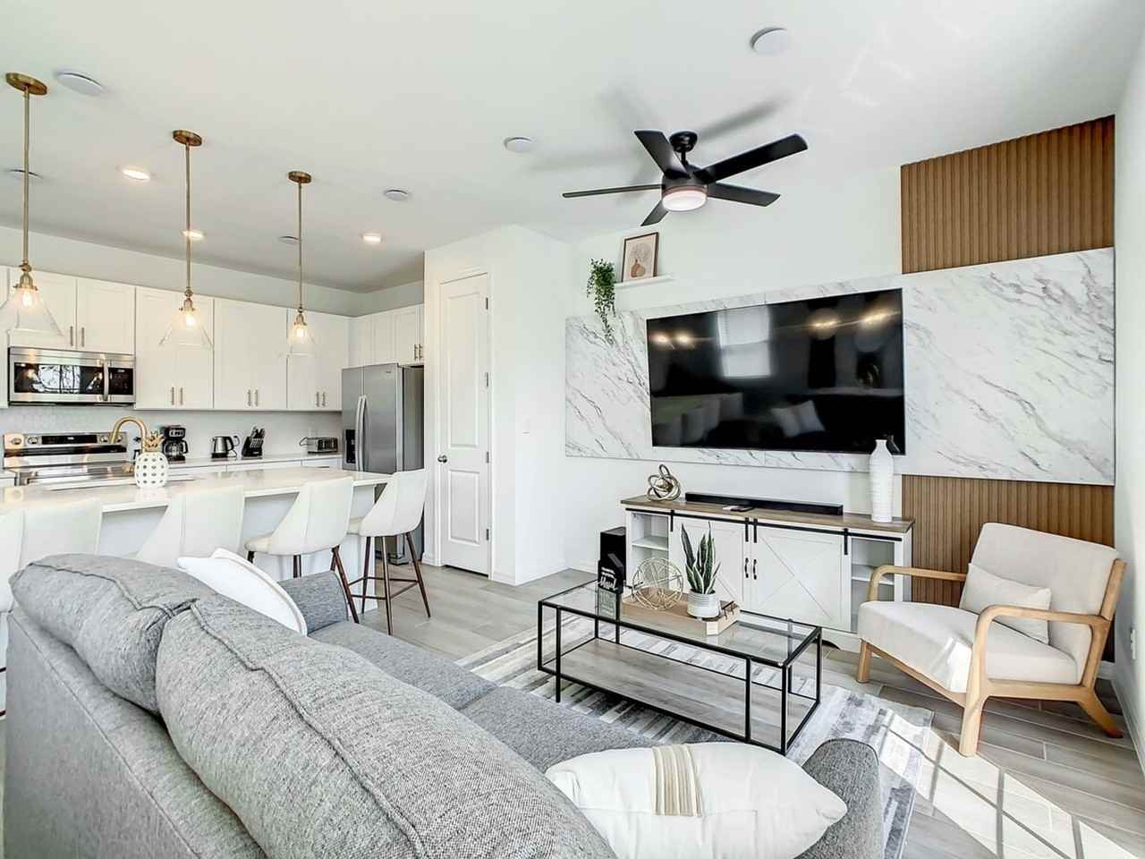 1048 Plantation Lane #1315019P - Photo 3 of 50