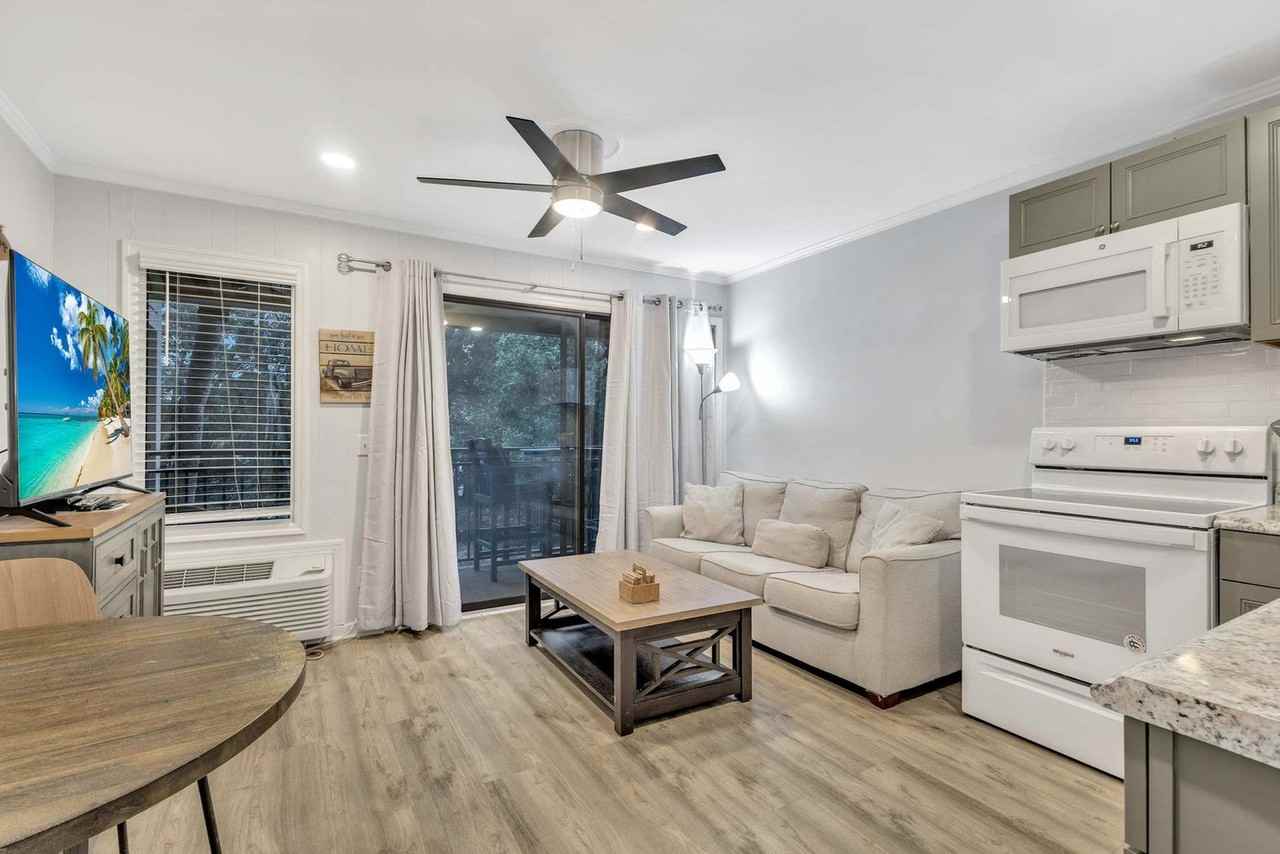 23 S Forest Beach Dr #1316238P - Photo 6 of 29