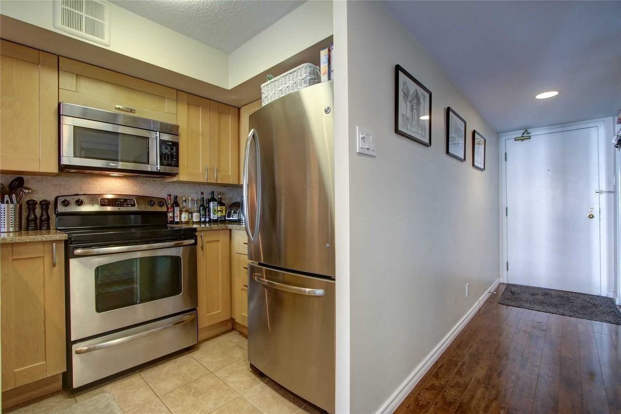 92 King Street East #606 - Photo 3 of 25