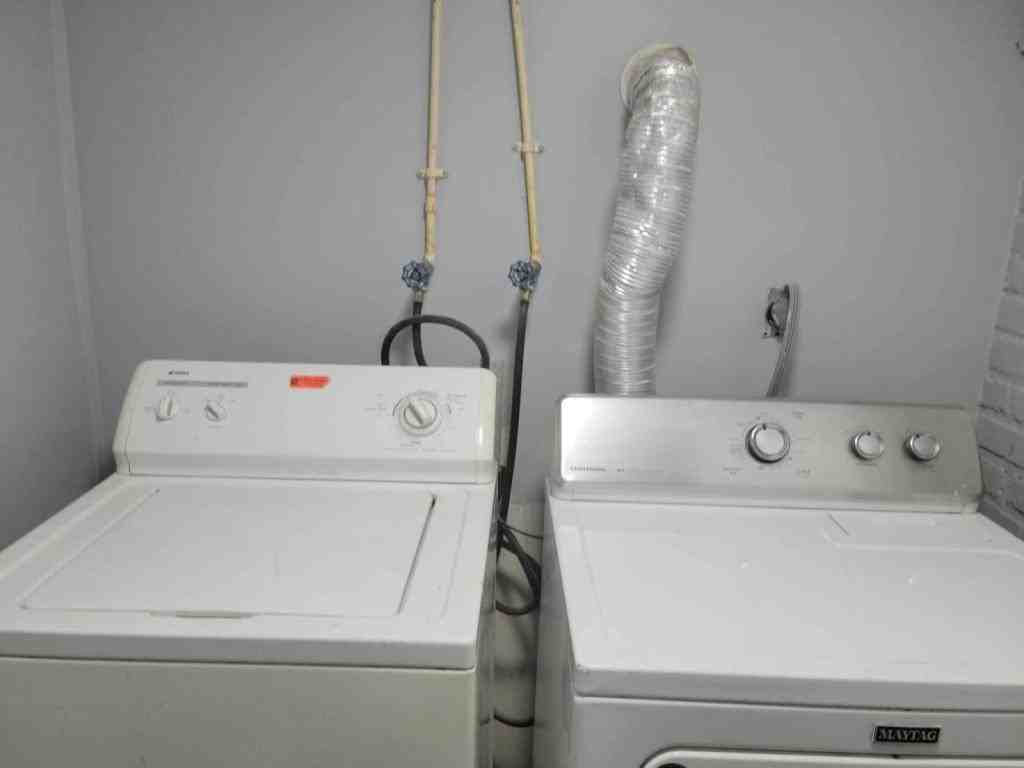 3346 Clay St Ne - Photo 2 of 12