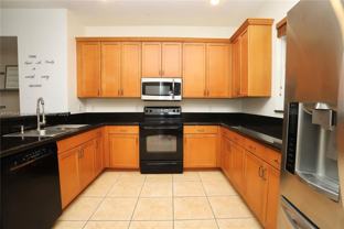 1033 Northeast 17th Way - Photo 1 of 1