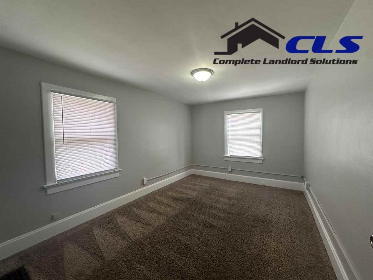 1709 Crawford St #2 - Photo 4 of 5