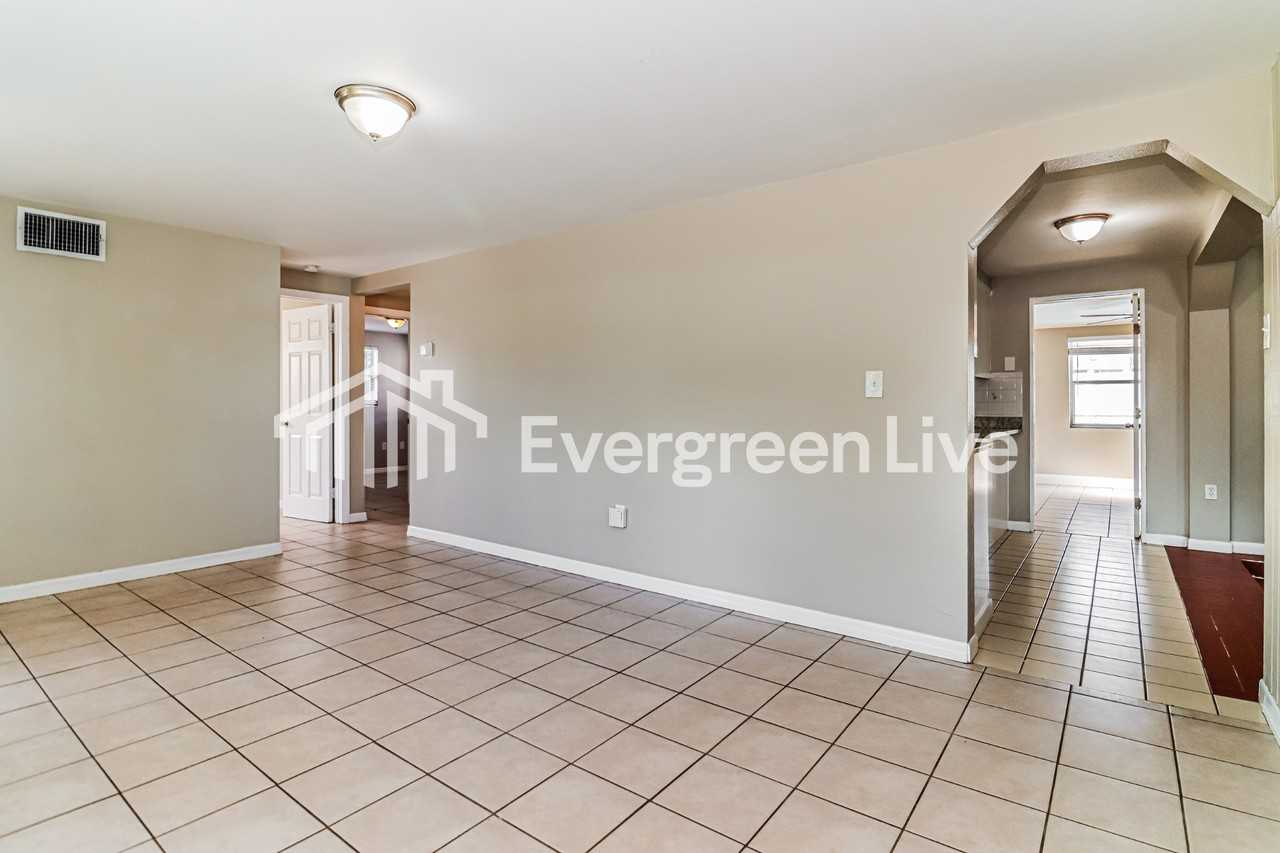 4837 Colonnade Ave - Photo 4 of 16