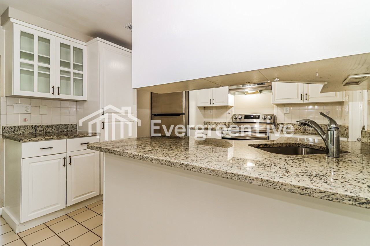 4837 Colonnade Ave - Photo 7 of 16