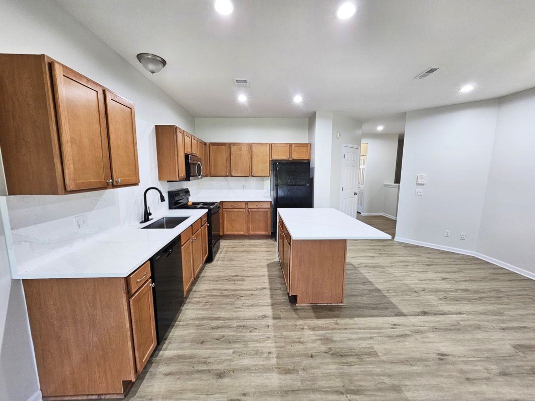7867 24 Mile Rd - Photo 2 of 23