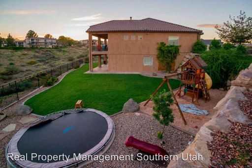 1881 Pikes Cir - Photo 3 of 29