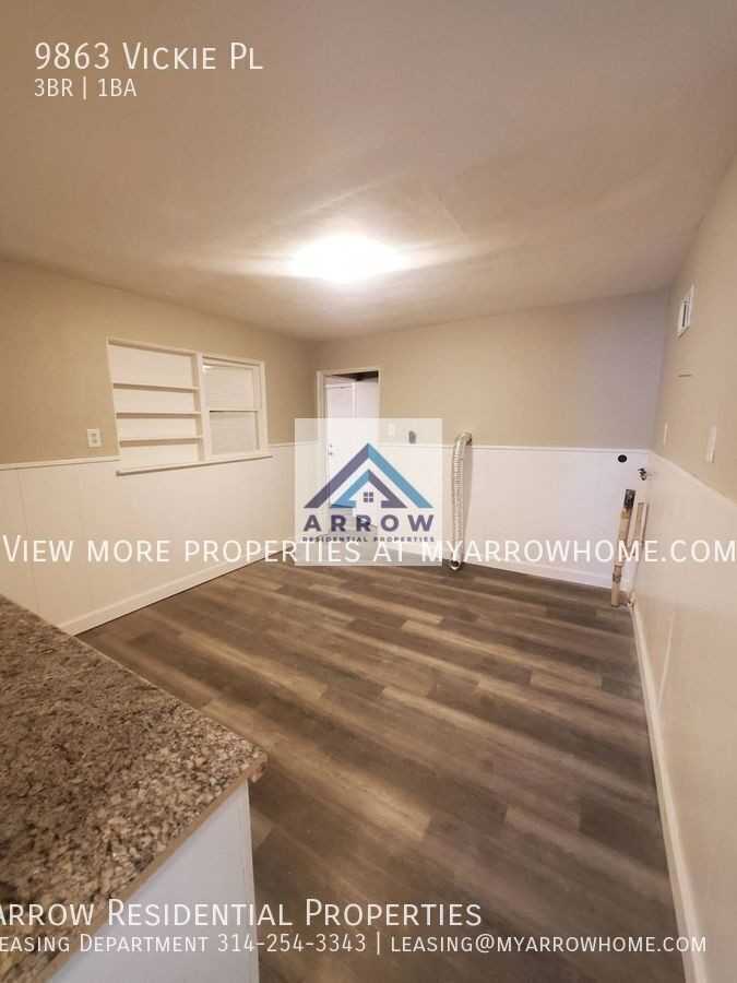 9863 Vickie Pl - Photo 3 of 11